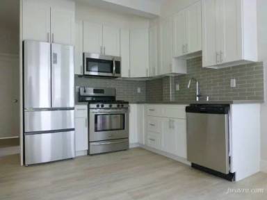 Main picture of 1801 Beach St