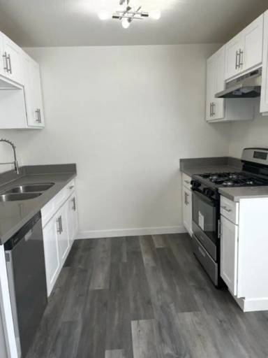 Main picture of 4223 E 10th St