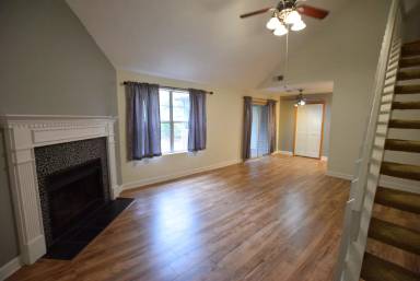Main picture of 7911-40 Parklane Ct