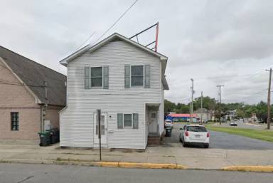 Main picture of 204 Main St