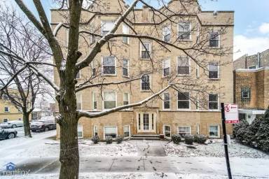 Main picture of 6102 N Mozart St
