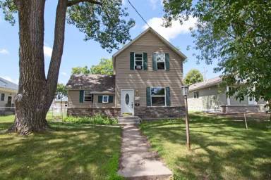 Main picture of 1209 10th Ave S