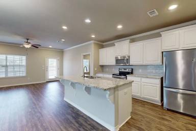 Main picture of 1447 Buena Vis