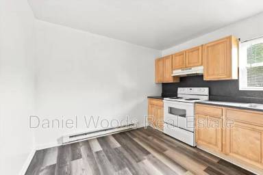 Main picture of 900-922 Booth St Apartments