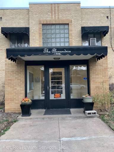 Main picture of 1465 Elm St