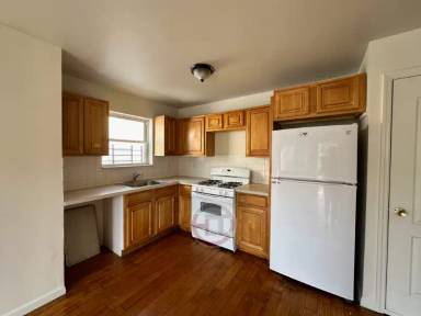 Main picture of 1905 Arnow Ave