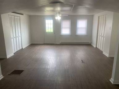 Main picture of 41-43 N Main St