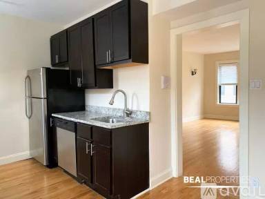 Main picture of 4040 N Ashland Ave