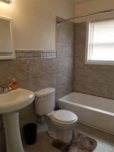 Main picture of 8627 Westwood St