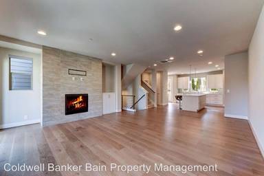 Main picture of 2958 76th Pl SE