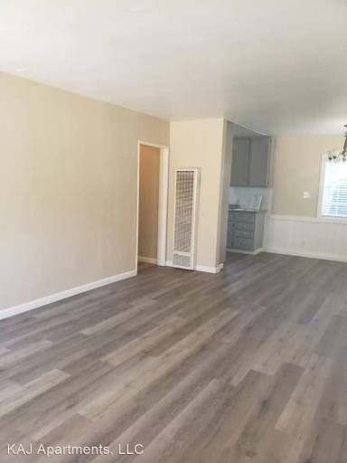 Main picture of 14901 Saticoy St