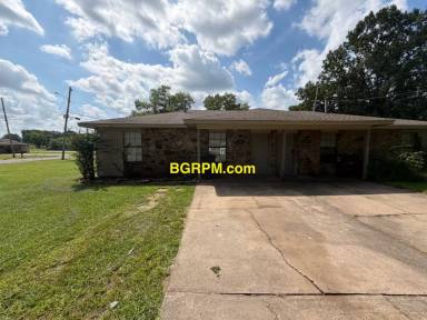 Main picture of S.James,Gina,Whitt Duplexes