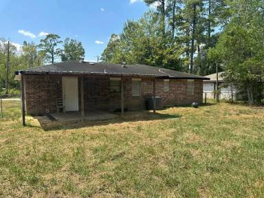 Main picture of 140 Mill St