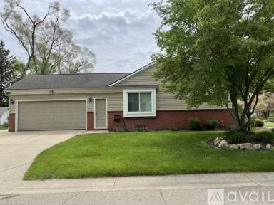 Main picture of 2353 Hessel Ave