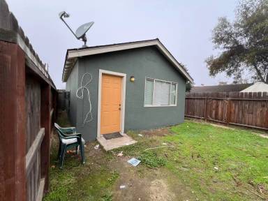 Main picture of 304 N Sierra Vista Ave