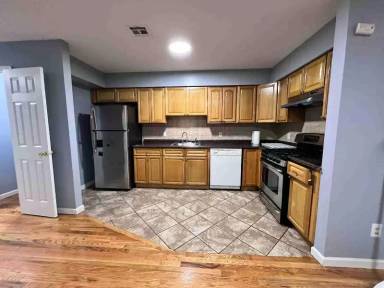 Main picture of 739 S 11th St