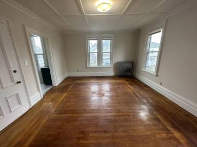 Main picture of 163 Winter St