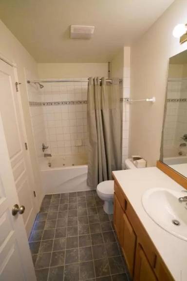 Main picture of 9249 Commons Pl