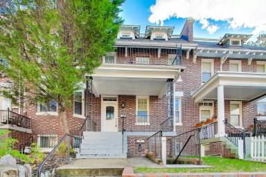 Main picture of 750 Quebec Pl NW