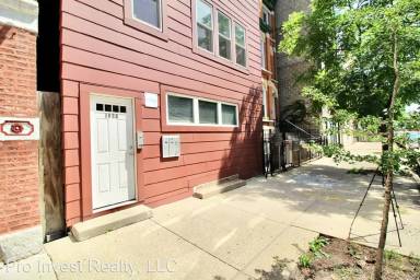 Main picture of 1707 S Racine Ave