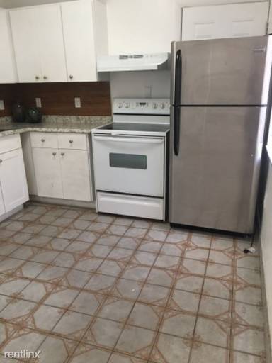 Main picture of 22 W Flagler St