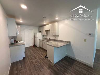 Main picture of 312 Saint Louis Ave