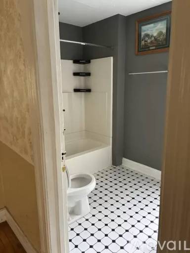 Main picture of 1114 N Appleton St