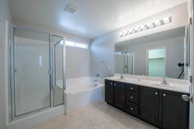 Main picture of 7706 Ornamento Way