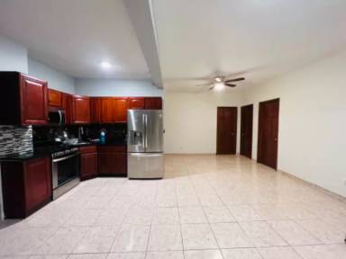 Main picture of 13124 161st St