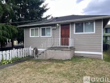 Main picture of 3109 NE 133rd St