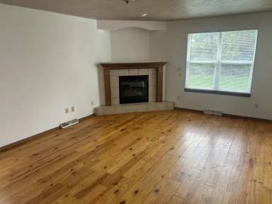 Main picture of 2980 Clifford Ct