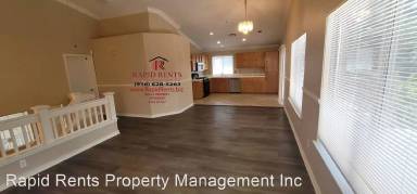 Main picture of 9526 Village Tree Dr