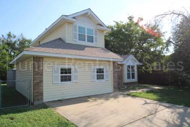 Main picture of 2205 Armadillo Dr