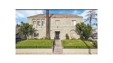 Main picture of 1101 W 45th St