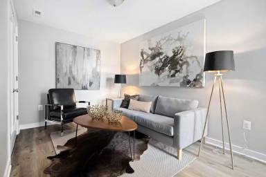 Main picture of 622 624 Girard St