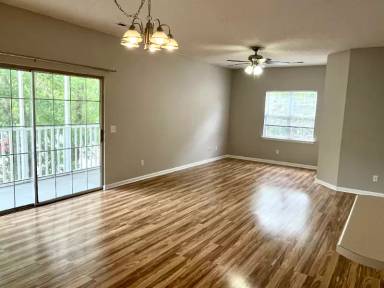 Main picture of 7106 Sweetwater Blvd