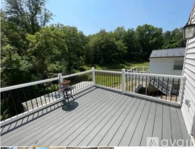 Main picture of 875 Millers Cottage Ln