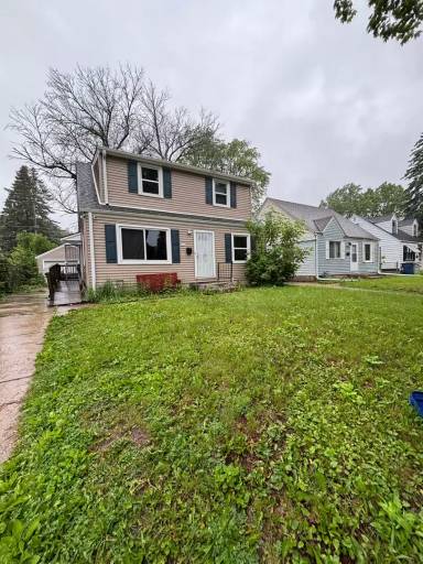 Main picture of 5267 N 51st Blvd