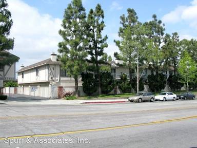 Main picture of 2599 Walnut Ave