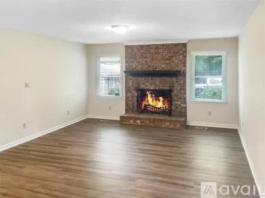 Main picture of 717 Mapleleaf Ln