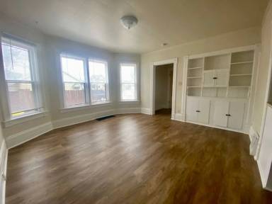 Main picture of 912 Doty St
