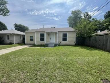 Main picture of 5102 N Beaver Ave
