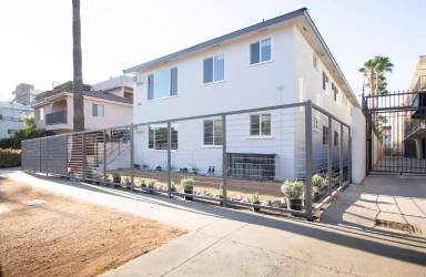 Main picture of 4019 Oakwood Ave