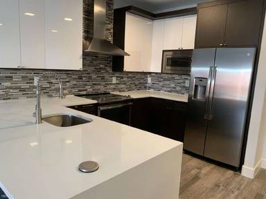 Main picture of 151 71st St