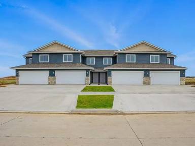 Main picture of 325-503 Chloe Dr Townhouses