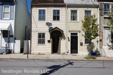 Main picture of 163 E Louther St