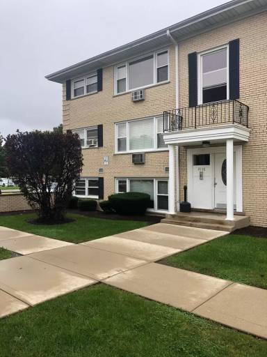 Main picture of 4938 N Leonard Dr