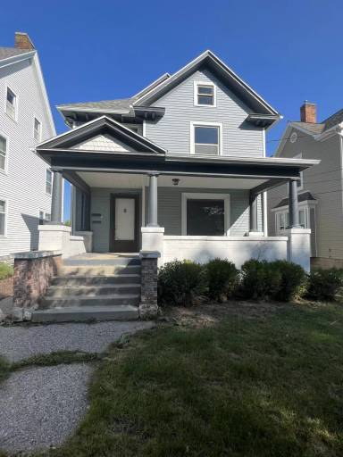 Main picture of 610 Seymour Ave