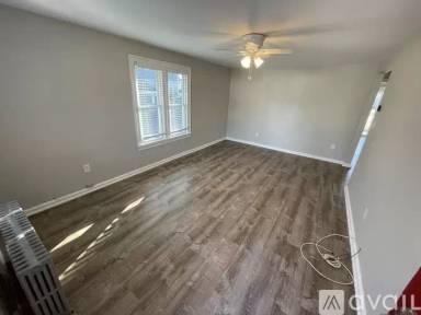 Main picture of 40 Folsom Ave