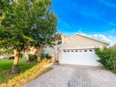 Main picture of 838 Whispering Cypress Ln